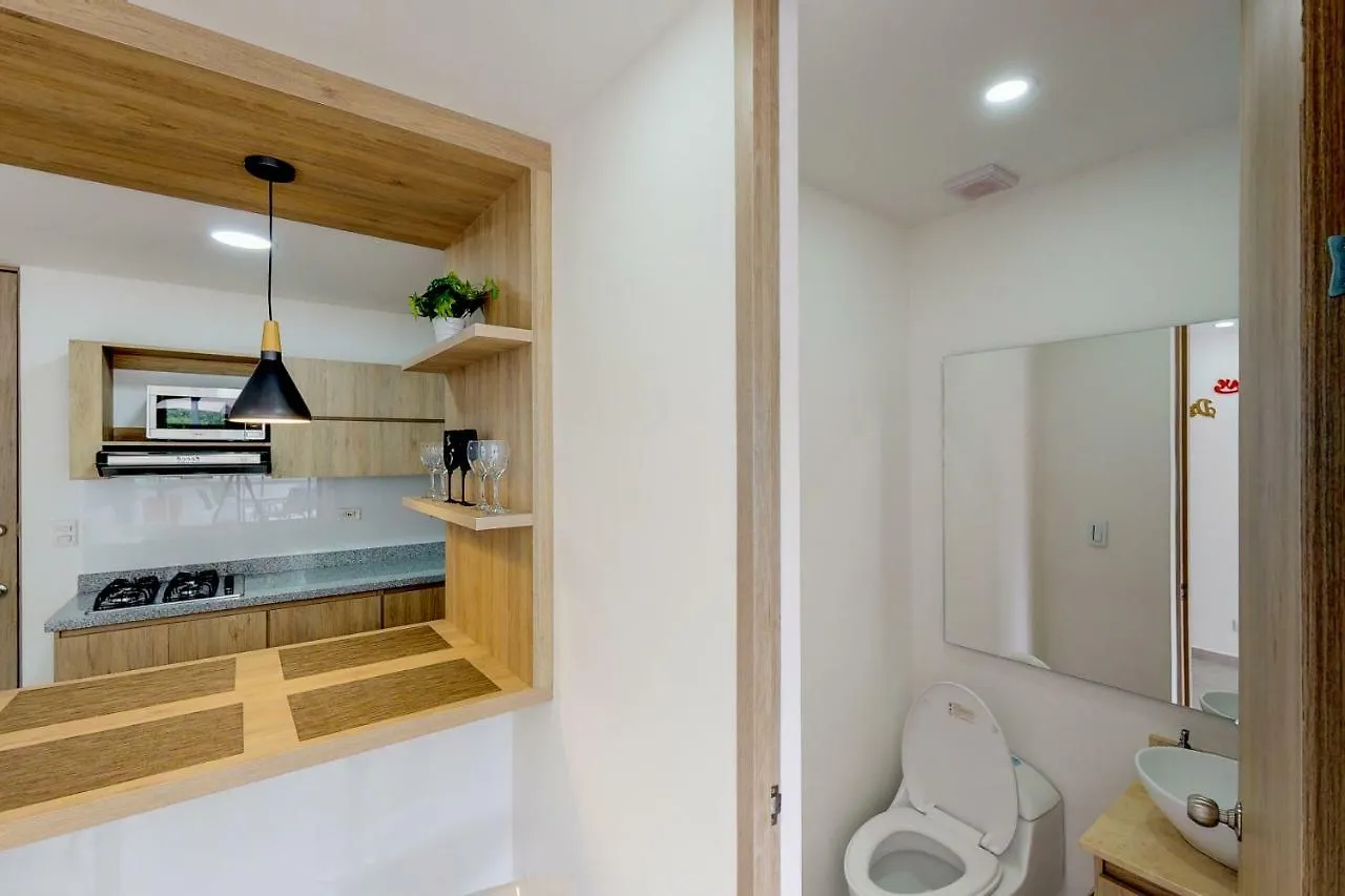 شقة ميديلين  في Acogedor Apartamento Con Balcon 202 Edificio Borbon