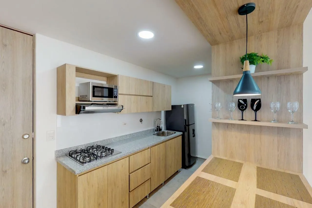 Acogedor Apartamento Con Balcon 202 Edificio Borbon Apartamento Medellín