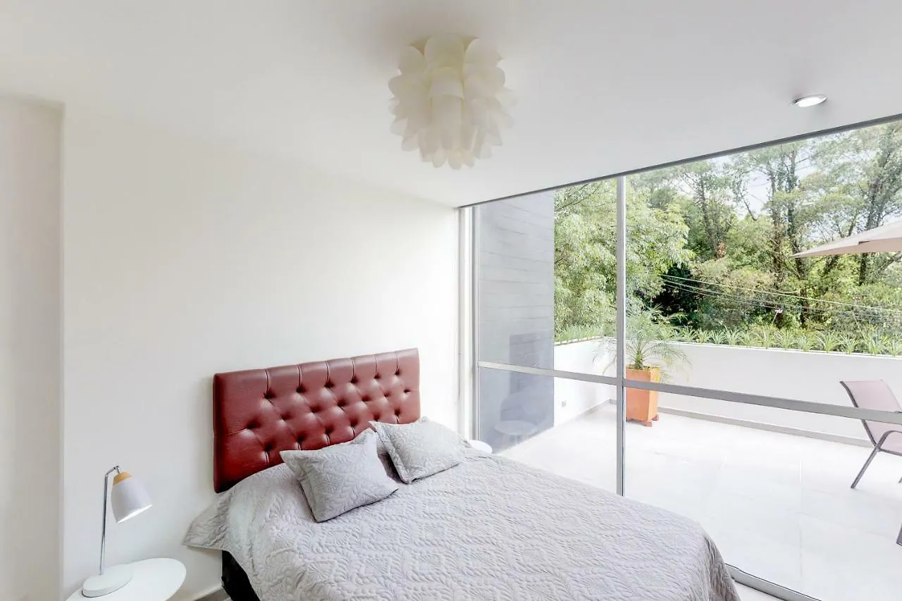 شقة ميديلين  في Acogedor Apartamento Con Balcon 202 Edificio Borbon 0*,  كولومبيا
